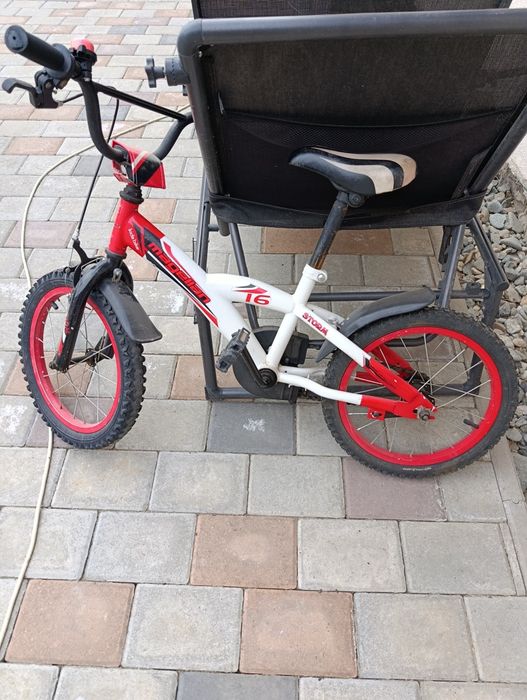 Bara tractat biciclete copii