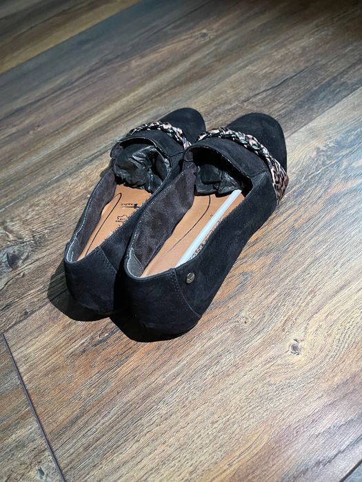 Пантофки Tamaris - естествена кожа