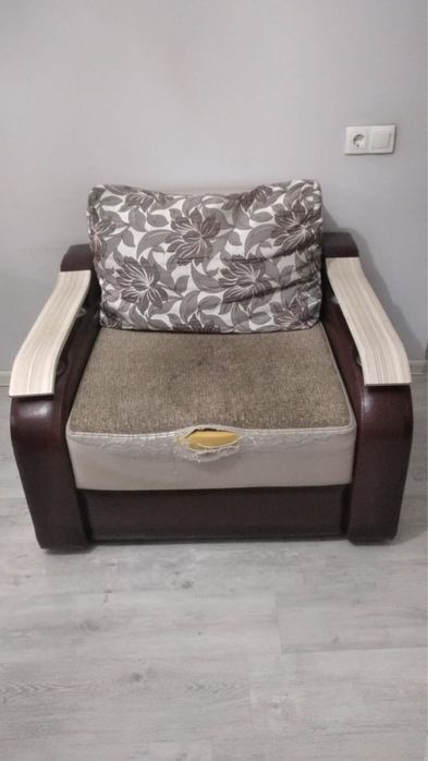 Продается диван  с креслом ,цена 65.000т