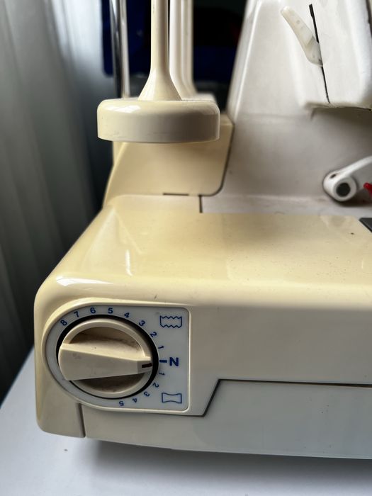 Оверлок Merrylock 640DSA