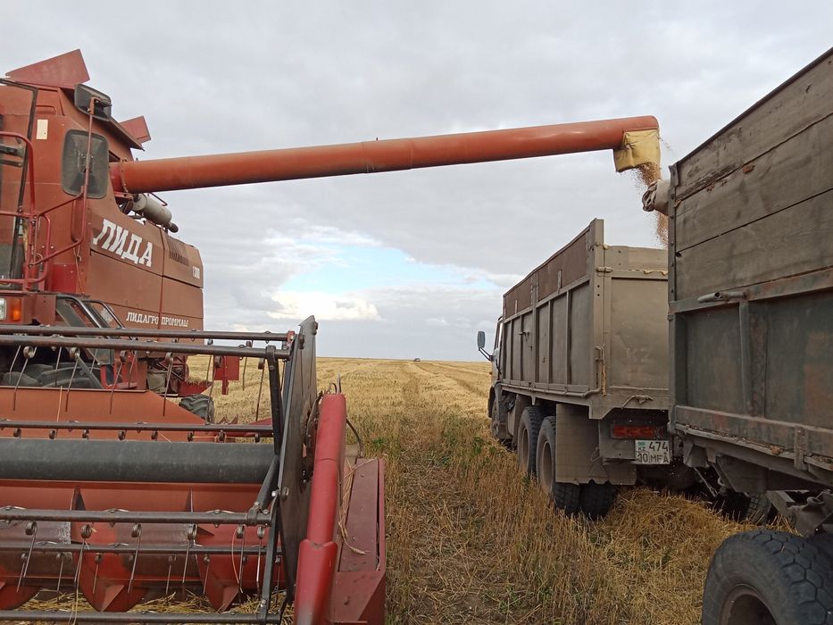Продам комбайн лида 1300
