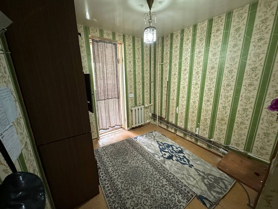 2в3/4/5 МирзоУлугбекский р-н м Феруза,ЭКО Базар,кирпич,64 м2,2 балкона