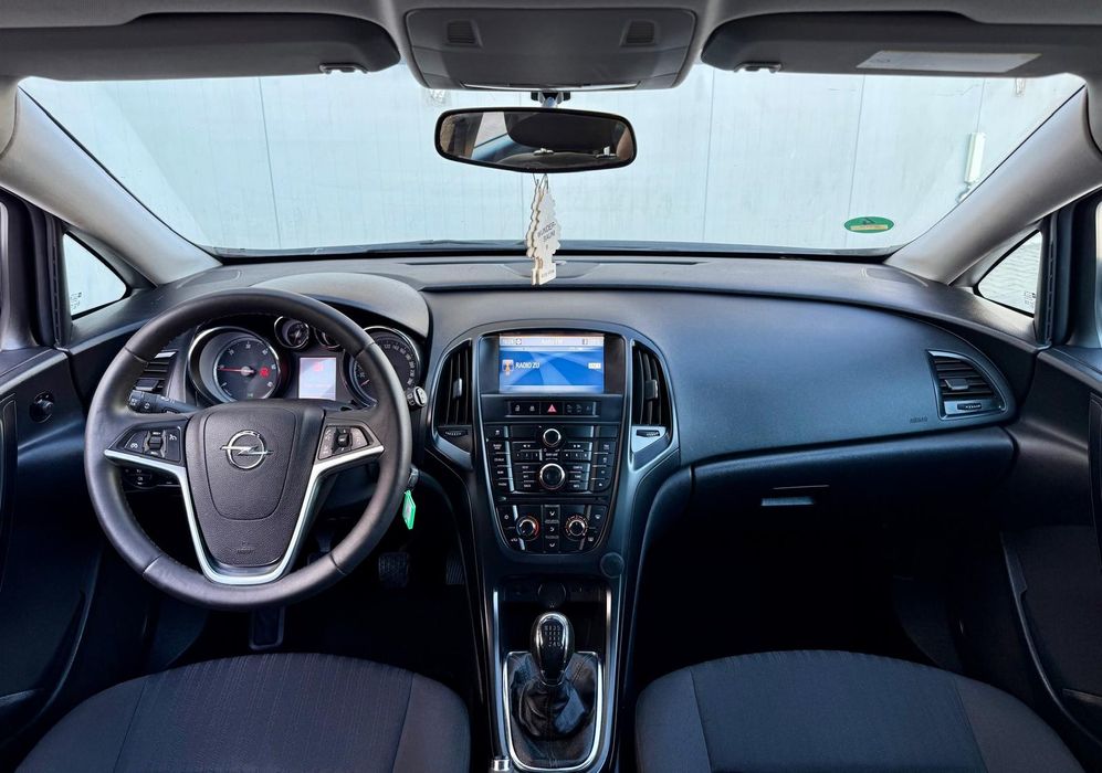 Opel Astra J / 1.7 CDTI 125 Cp / Navi