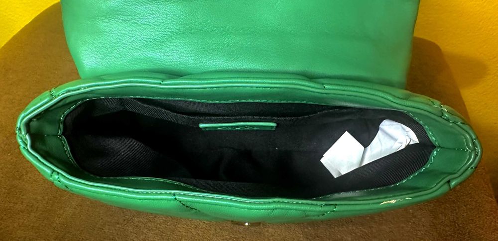 Дамска зелена чанта