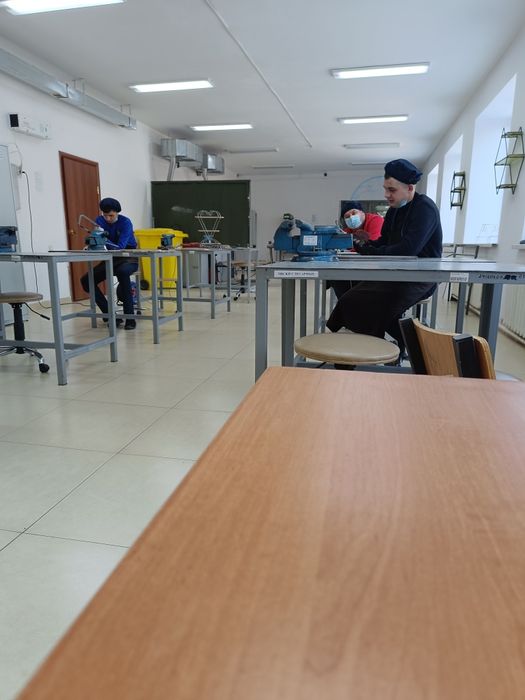 Продам подставка для цветы