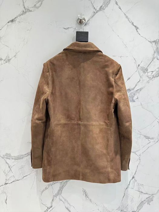 Кожаный пиджак, красивый цвет