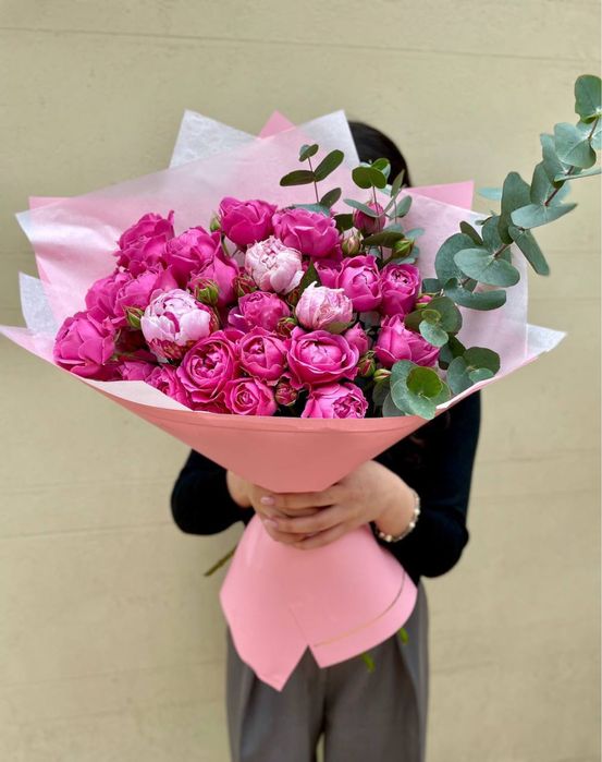 Букеты роз,пионов,тюльпанов