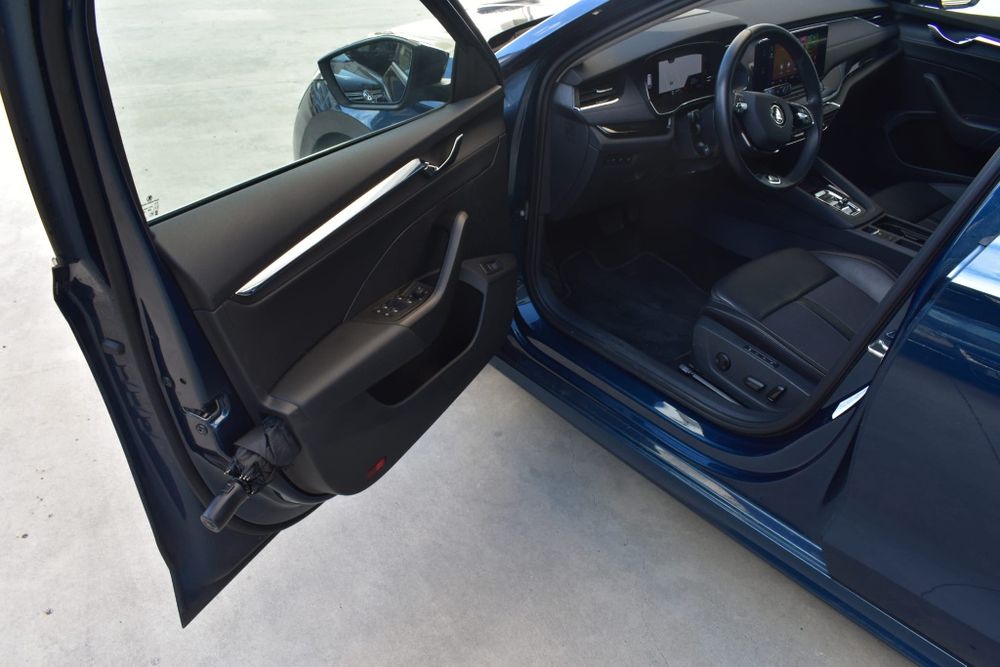Skoda Octavia 2.0 Dsg an 2023 Matrix Masaj Head-Up camera  Memory