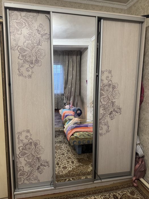 СРОЧНО продается Шкаф