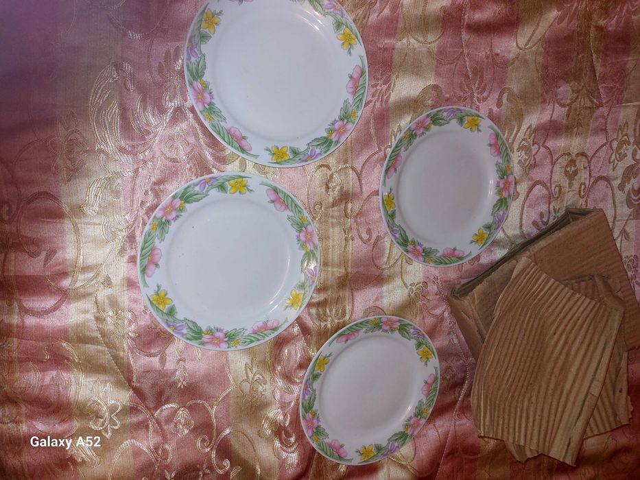 Продавам  антични ретро предмети за дома-чиний,съдове,бижутера