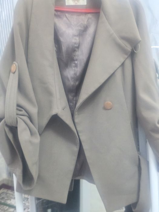 Куз ва бахорга пальтишко, енгил, юкагина