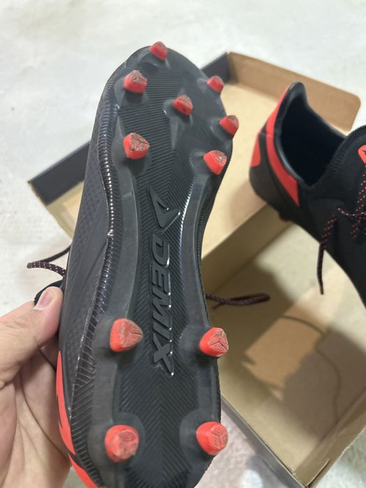 Бутсы Demix Exponenta 2FG 44р