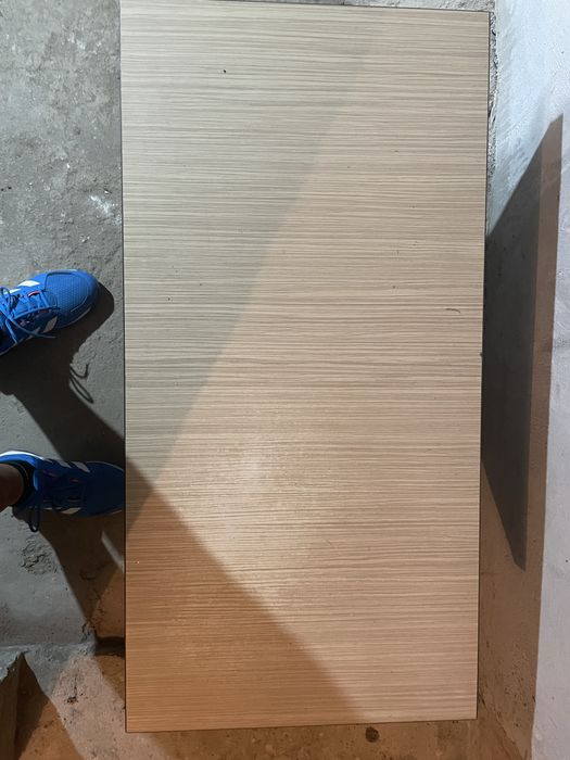 Masuta de cafea cu roti