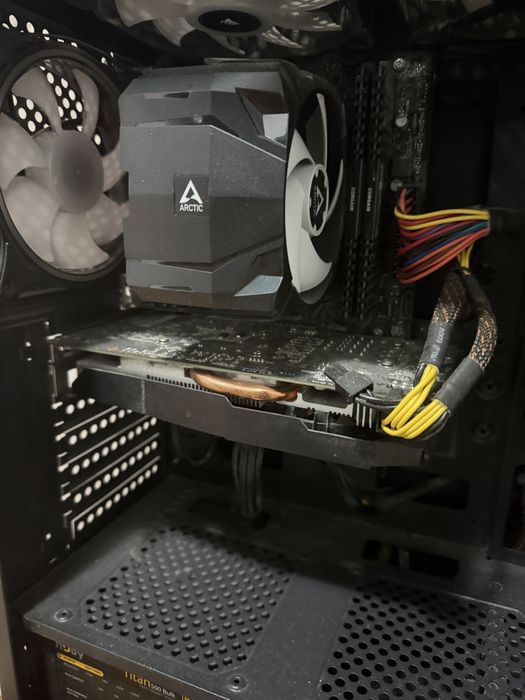 PC Gaming - 1000 lei - pret FIX!