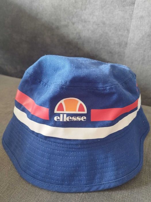 Продавам Ellesse Шапка