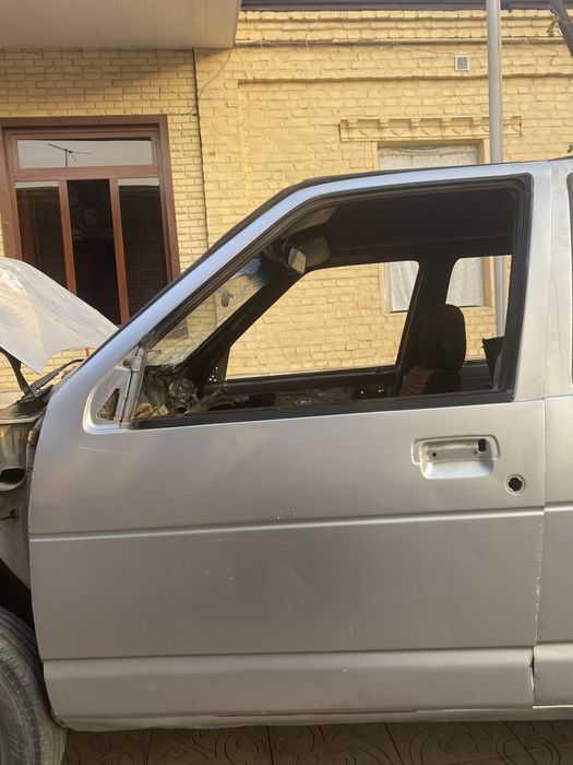 Тико Эшиклари олди чап