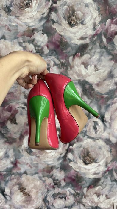 Туфли и босоножки 37 размер