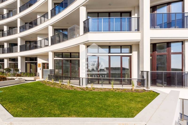 Продава се Тристаен апартамент в Варна, Чайка - 145 кв.м за 1573 €/кв.м - Снимка #1