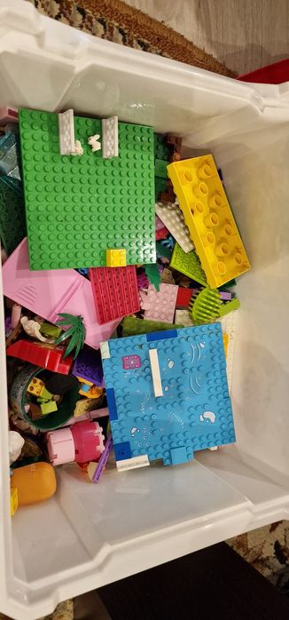 Продам контейнер с конструктором