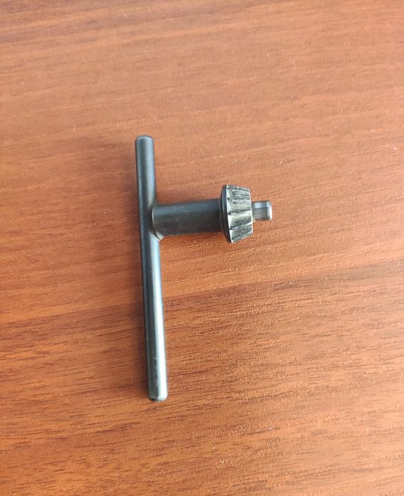 Ключ перфоратора