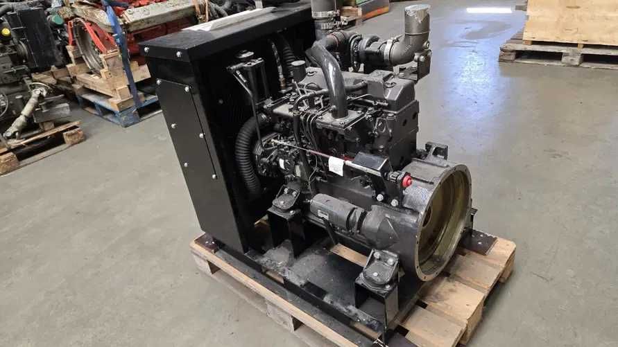Motor Cummins B3.3T – 45–63 kW / 2200–2600 rpm – compatibil Bobcat S175, JCB 520, Terex