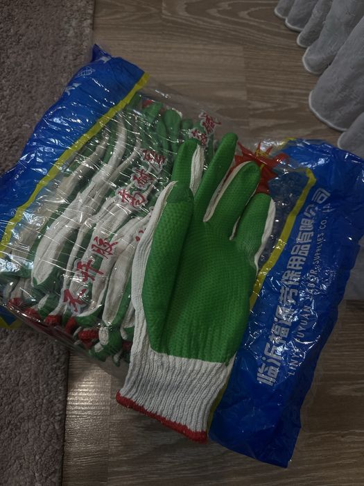 Продам перчатки огородные