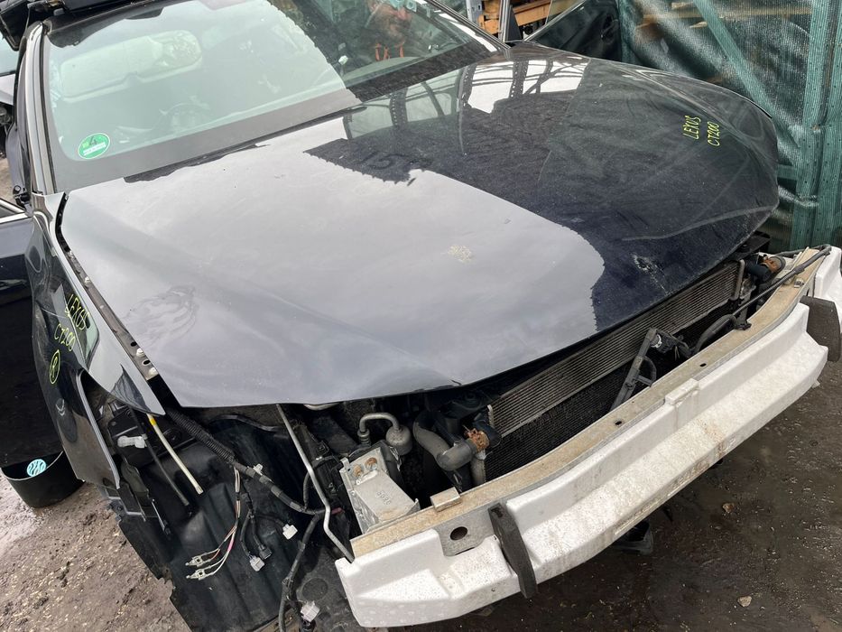 Lexus CT200H Батерия броня фарове  стопове волан капак hybrid