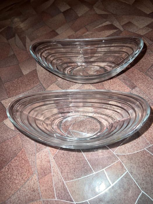 Стеклянные вазочки