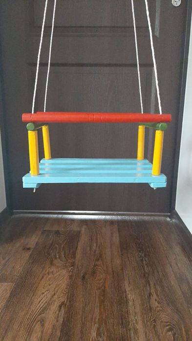 Качели деревянные подвесные