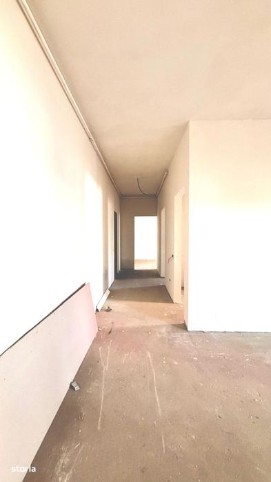 Apartament de 78mp utili(4 camere,2 bai, terasa)bloc nou,parter inalt