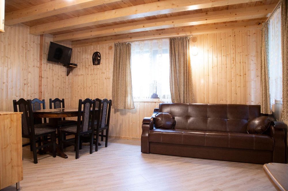 Cabana  Revelion - Cazare Revelion Costesti , Hunedoara | 8-10 Persoane
