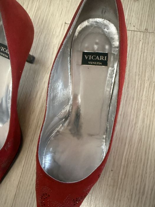 Туфли классика красные