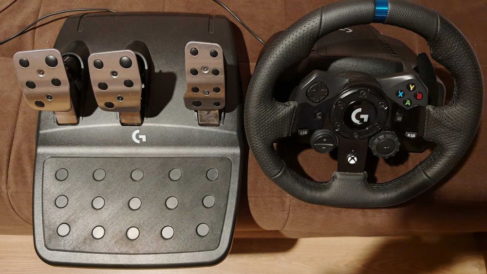 Волан Logitech G923 Trueforce за PC и XBOX