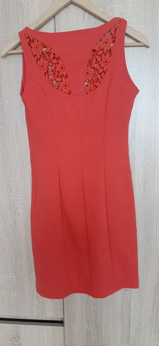 Дамска  къса  рокля   М  размер