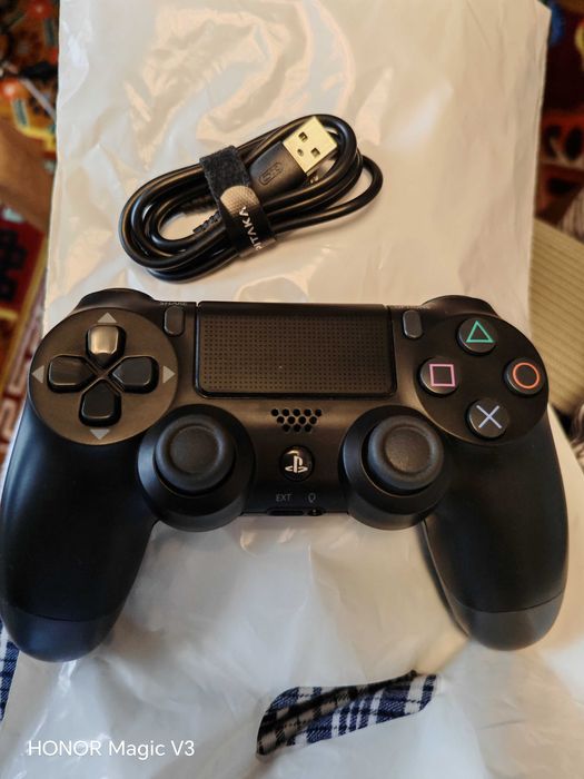 Продам Джойстик PS4 Dual Shock V2 (CUH-ZCT2E)