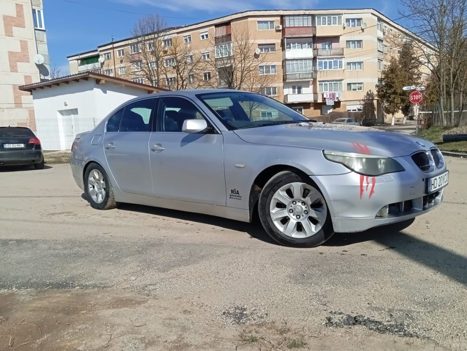 Vând BMW 525 e60