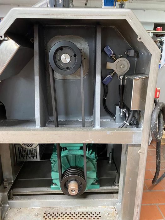 Куттер DMK 80 V 2