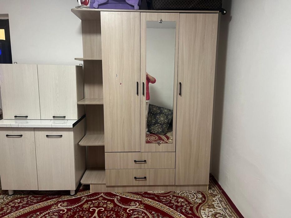 Продам шкаф и кух гарнитур