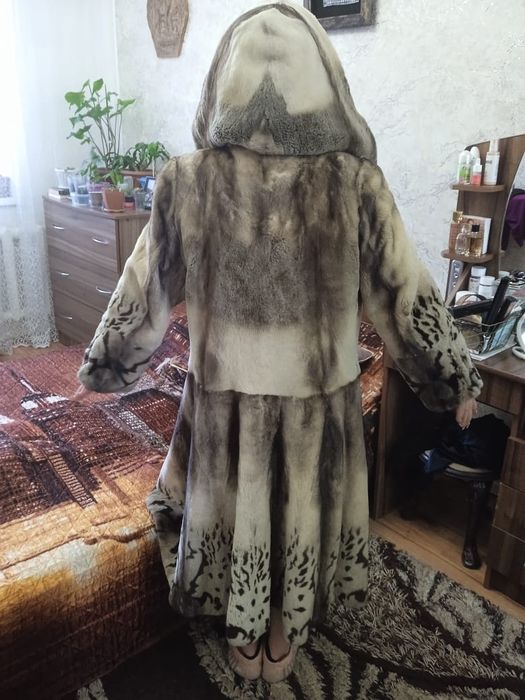 Продам норковую шубу