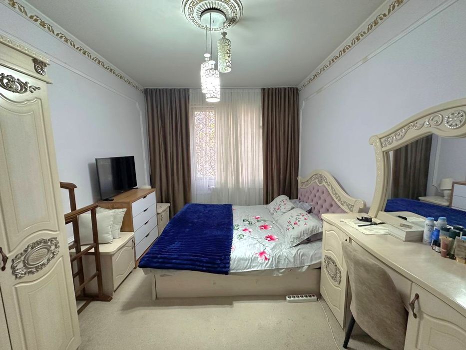 Феруза продаётся квартира 3/1/4 можно сделать под нежилое