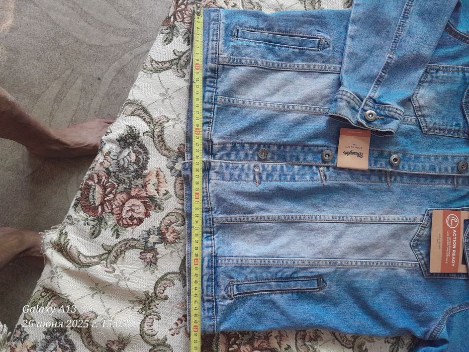 СРОЧНО.Продам джинсовую куртку