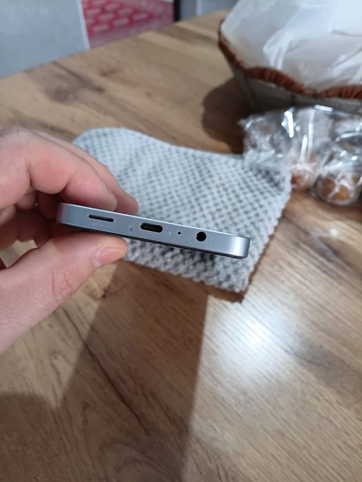 Самсунг а06 128 гиг