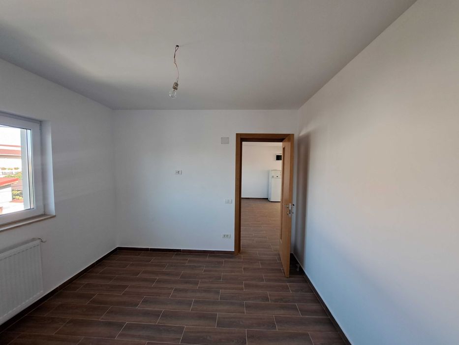 Închiriere apartament 3 camere – ideal pentru sediu firmă