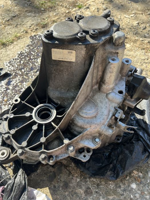 Cutie viteze 6 trepte Ford Focus MK3 1.6 EcoBoost 182 CP cod BV6R-7002-LG