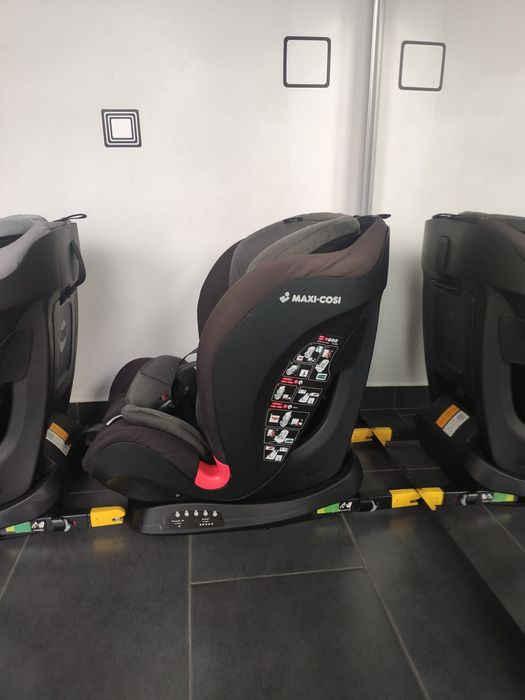 Scaun auto Maxi Cosi Titan cu isofix pentru copii intre 9 și 36 kg