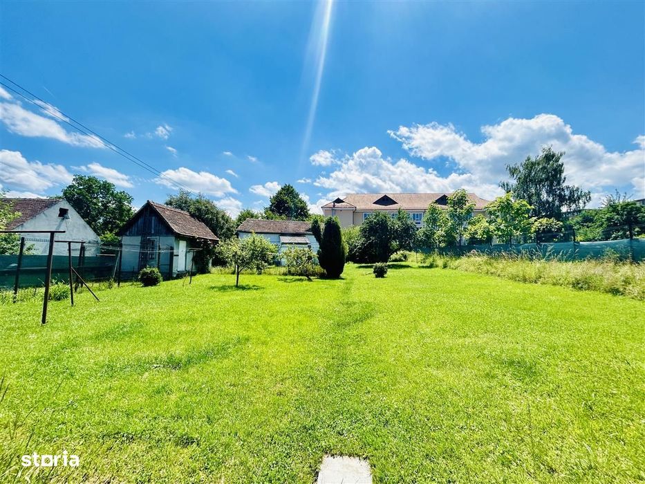 Casa 110 mp utili, teren 1147 mp, la cheie, cu pivnita