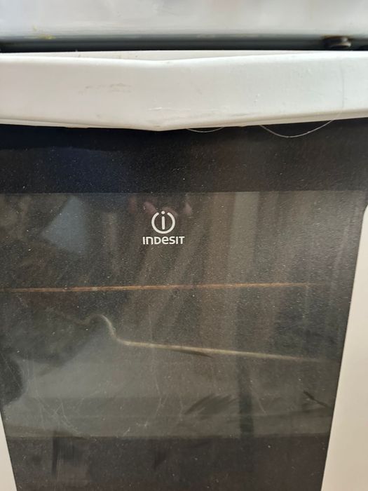 Продаю газовую плиту