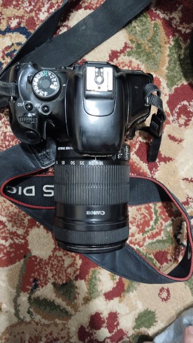 Canon EOS 600D + объектив, отличное состояние
