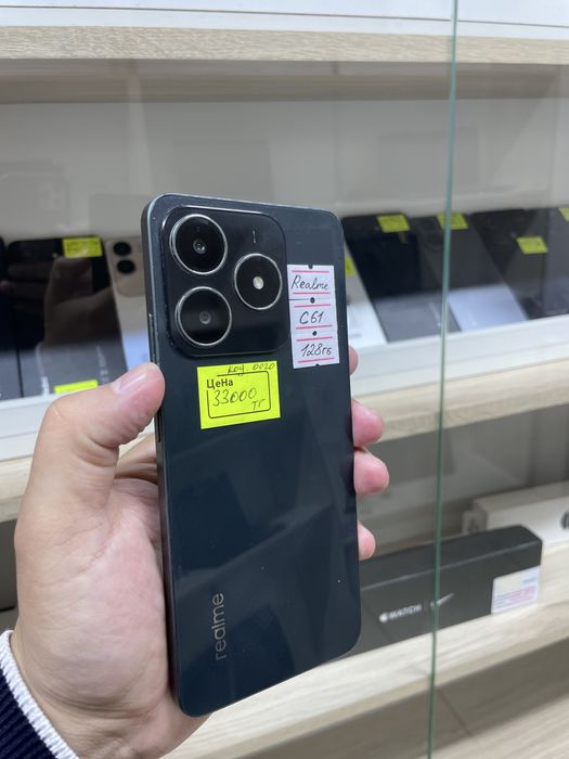 Телефон Realme C61 128gb