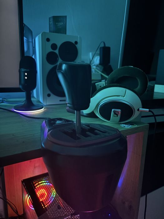 Thrustmaster T300 RS GT + TH8S – Setup Sim Racing – Impecabil